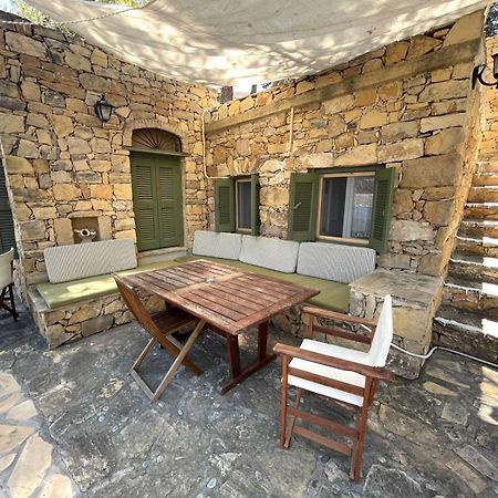 Petrino 2 - Traditional Lerian House Lakkíon Exterior foto
